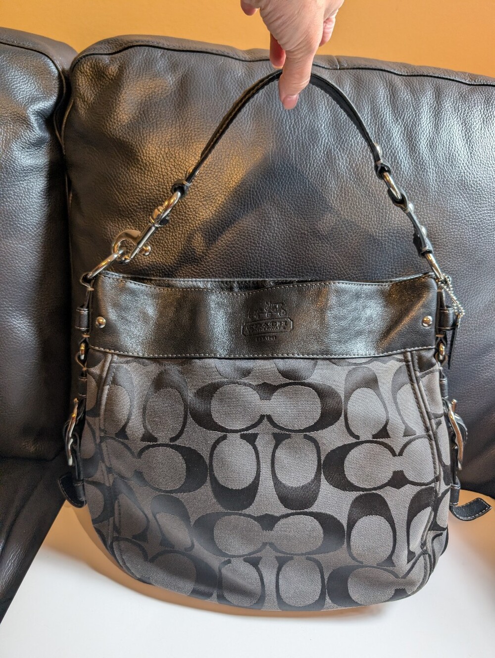 Vintage Coach Zoe Large Signature Hobo Bag Black Gray Jacquard Canvas 12674 VGUC
